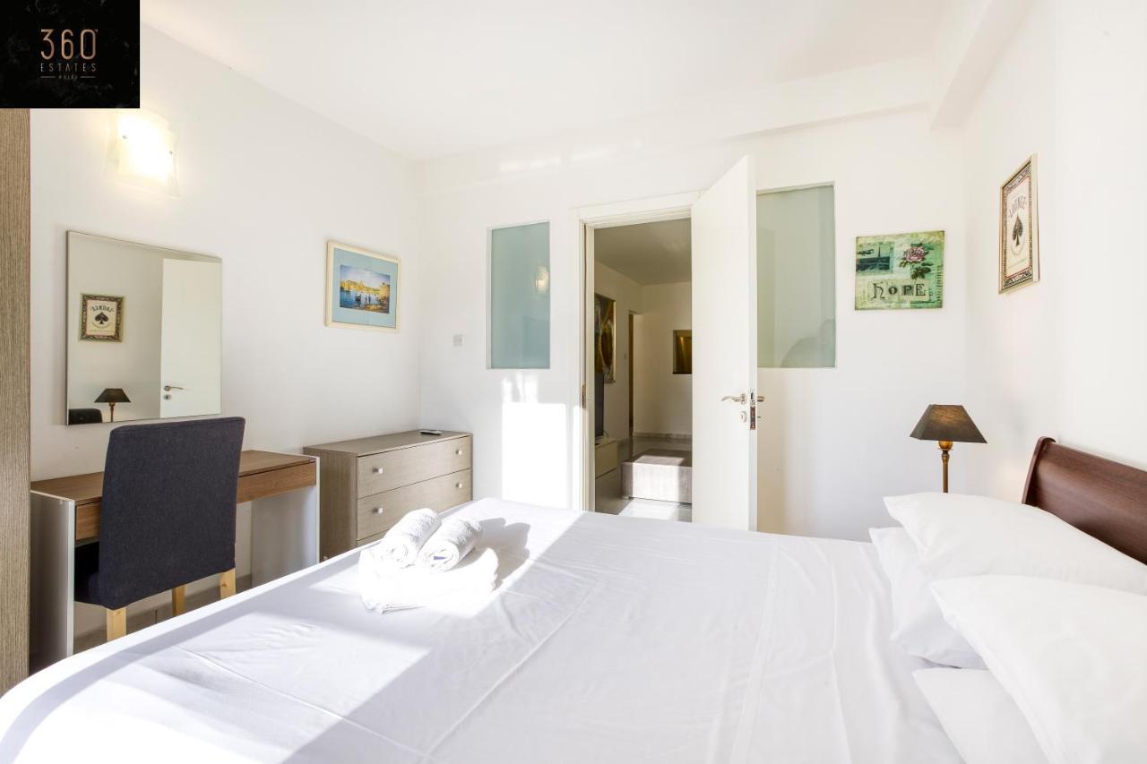Centre Apt In St Julians/Pv With Spacious Living By 360 Estates St. Julian's Exterior foto